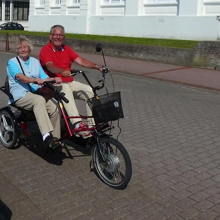 Dom wakacyjny With 1 Bedroom Borkum